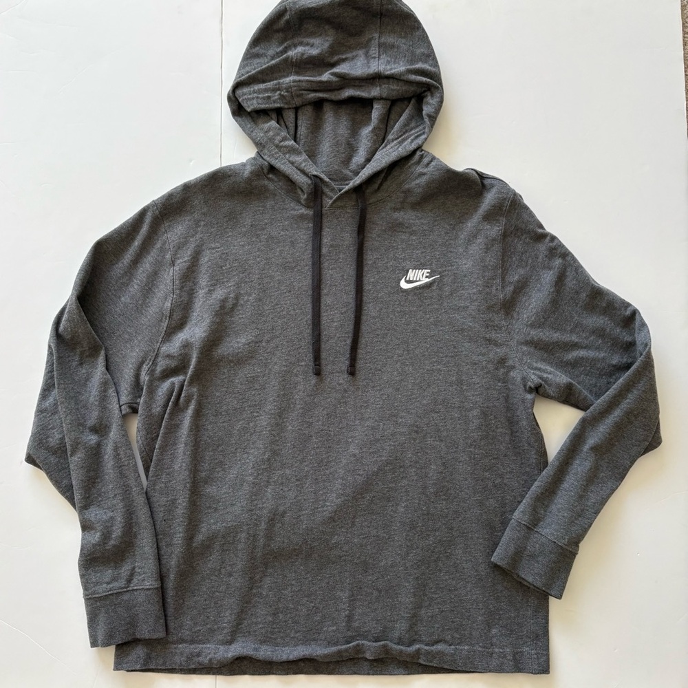 Nike Men’s Charcoal Gray Long Sleeve Hoodie Medium